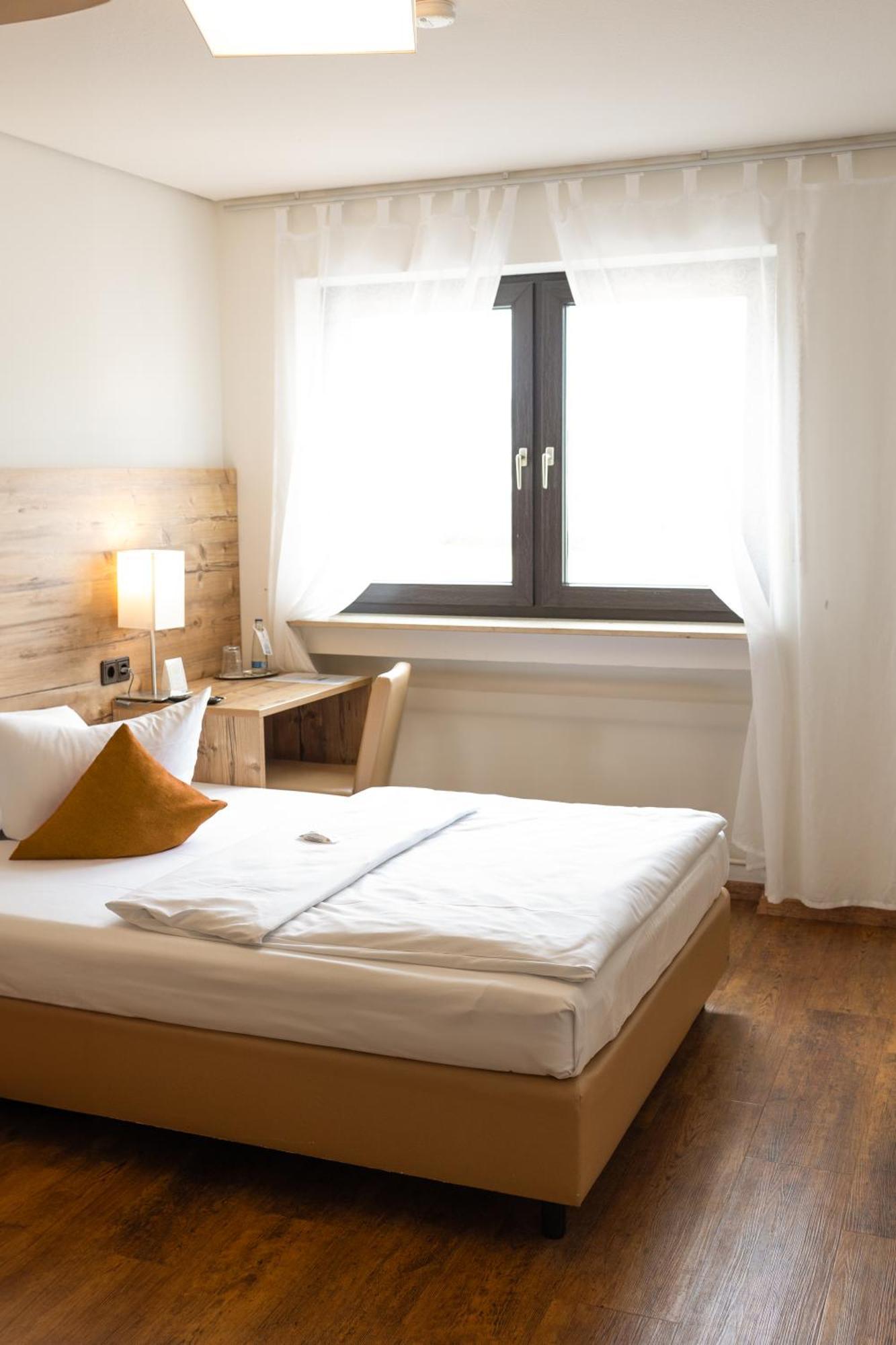 Hotel Kuebler Wendelstein Exteriör bild
