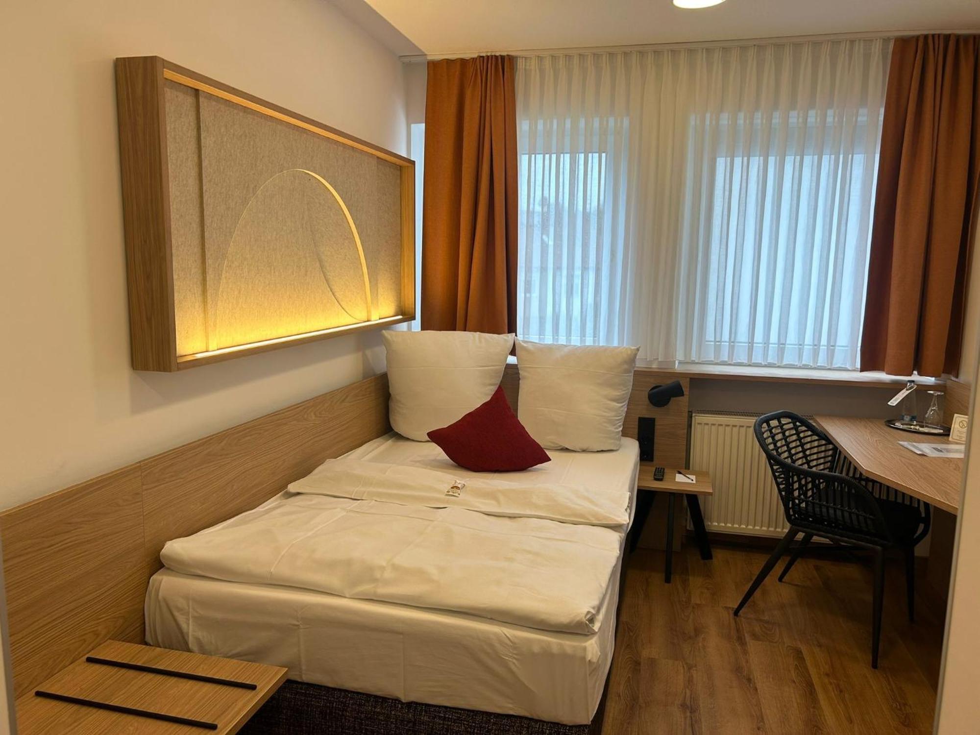 Hotel Kuebler Wendelstein Exteriör bild
